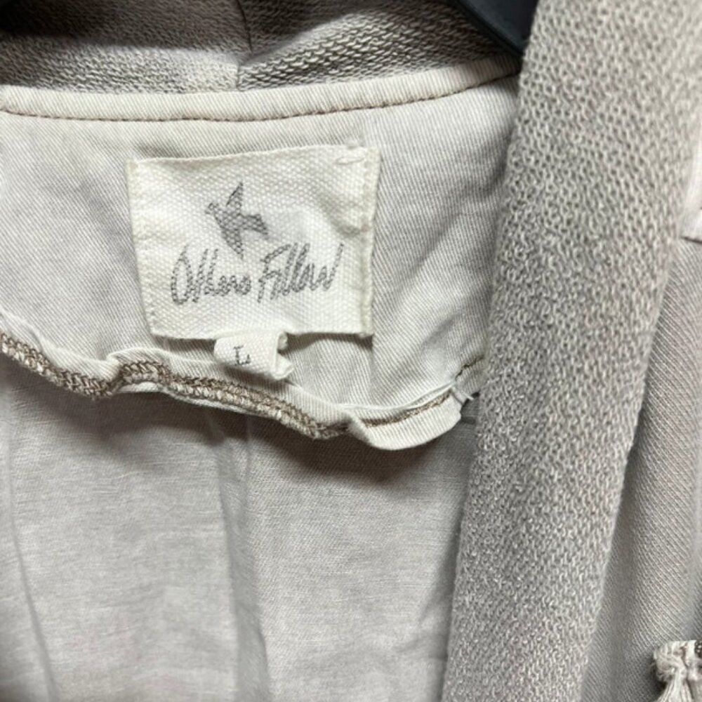 Others Follow large jacket - Picture 2 of 3